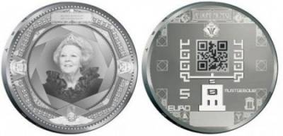 Монеты с QR-кодом
